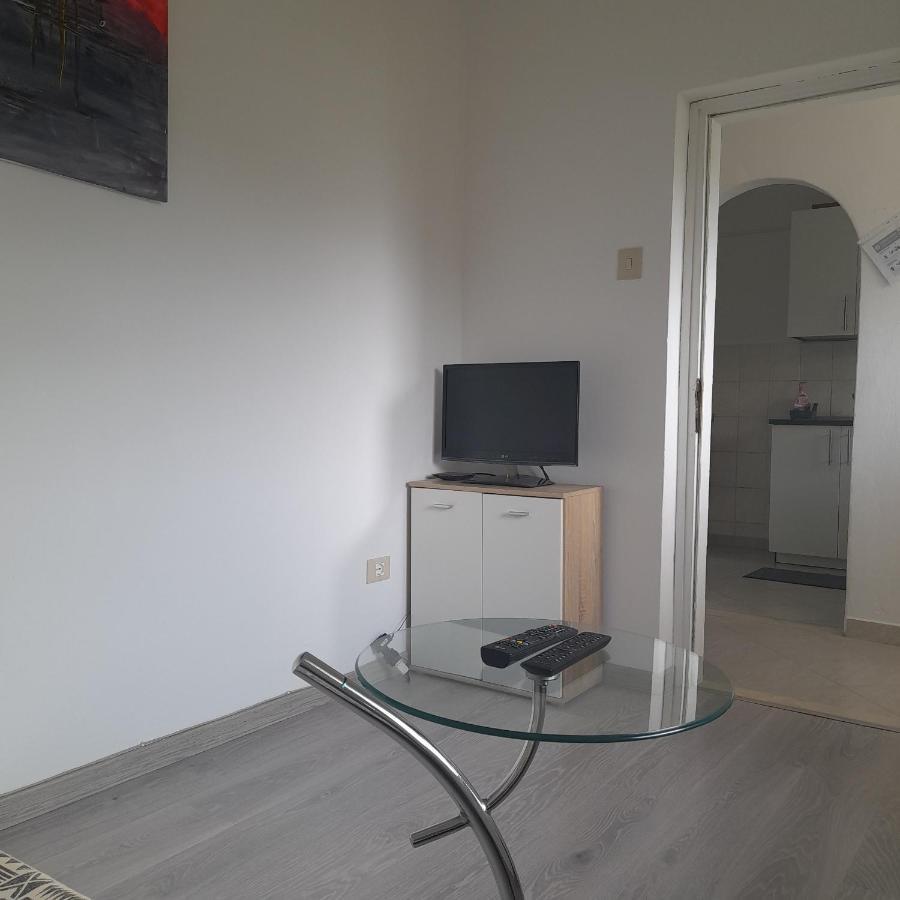 شقة لوسيا  في Apartma Mari المظهر الخارجي الصورة